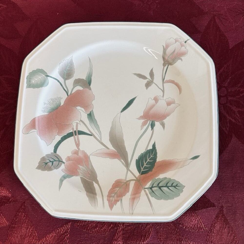 Mikasa Continental Silk Flowers F3003, Dinner Plate, Octagonal, Pink Flowers VTG - Picture 4 of 10